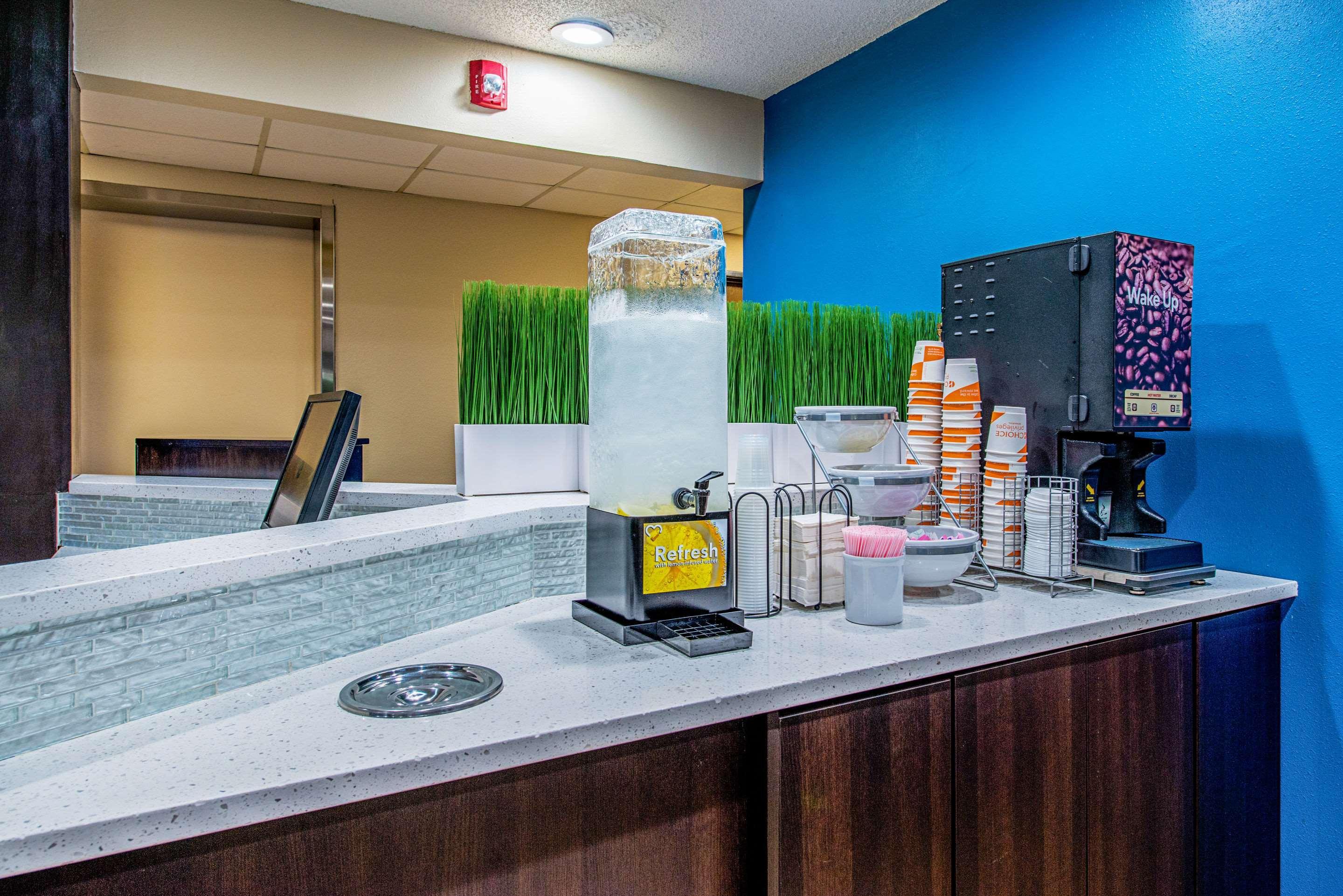 Comfort Inn Matteson - Chicago Экстерьер фото