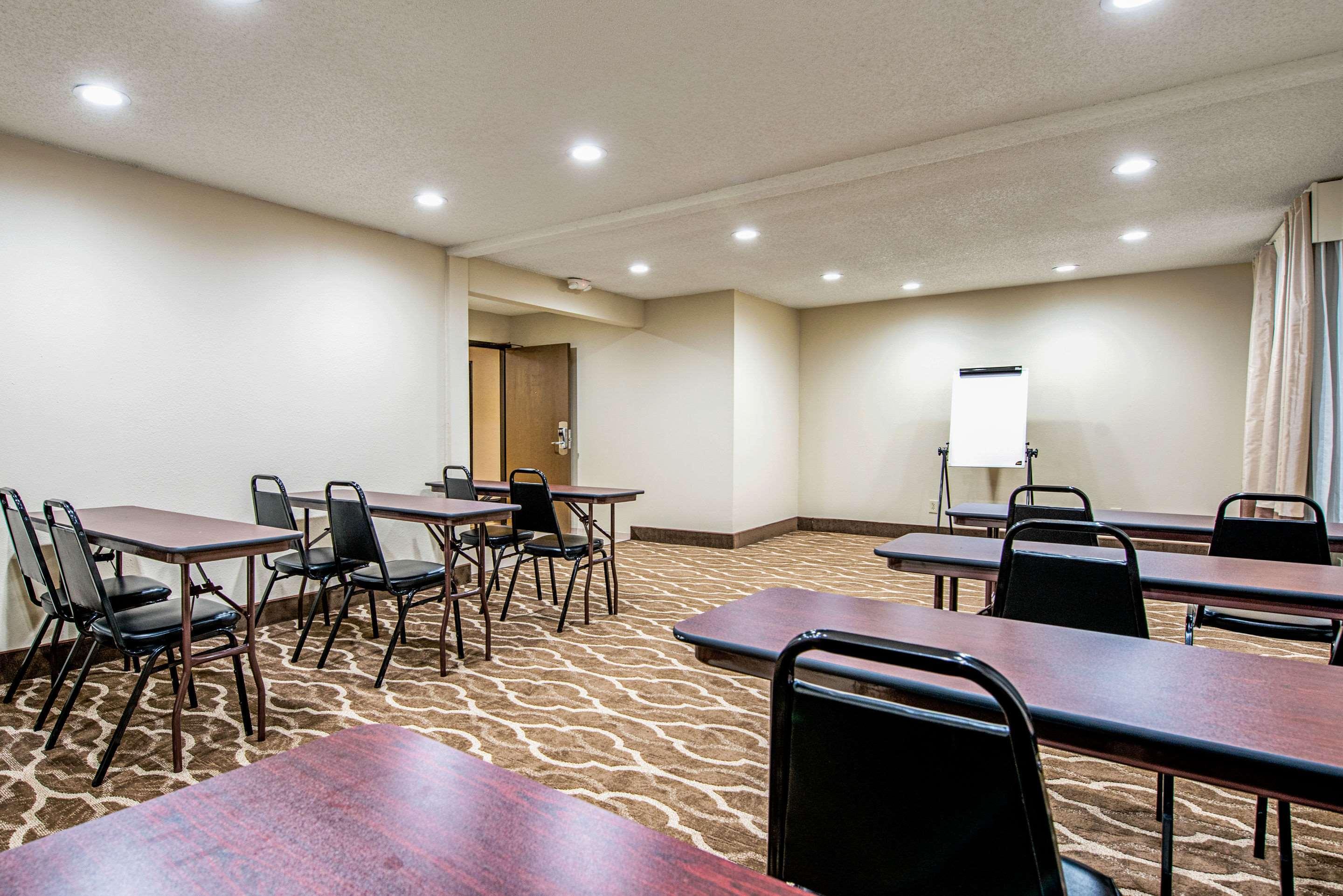 Comfort Inn Matteson - Chicago Экстерьер фото